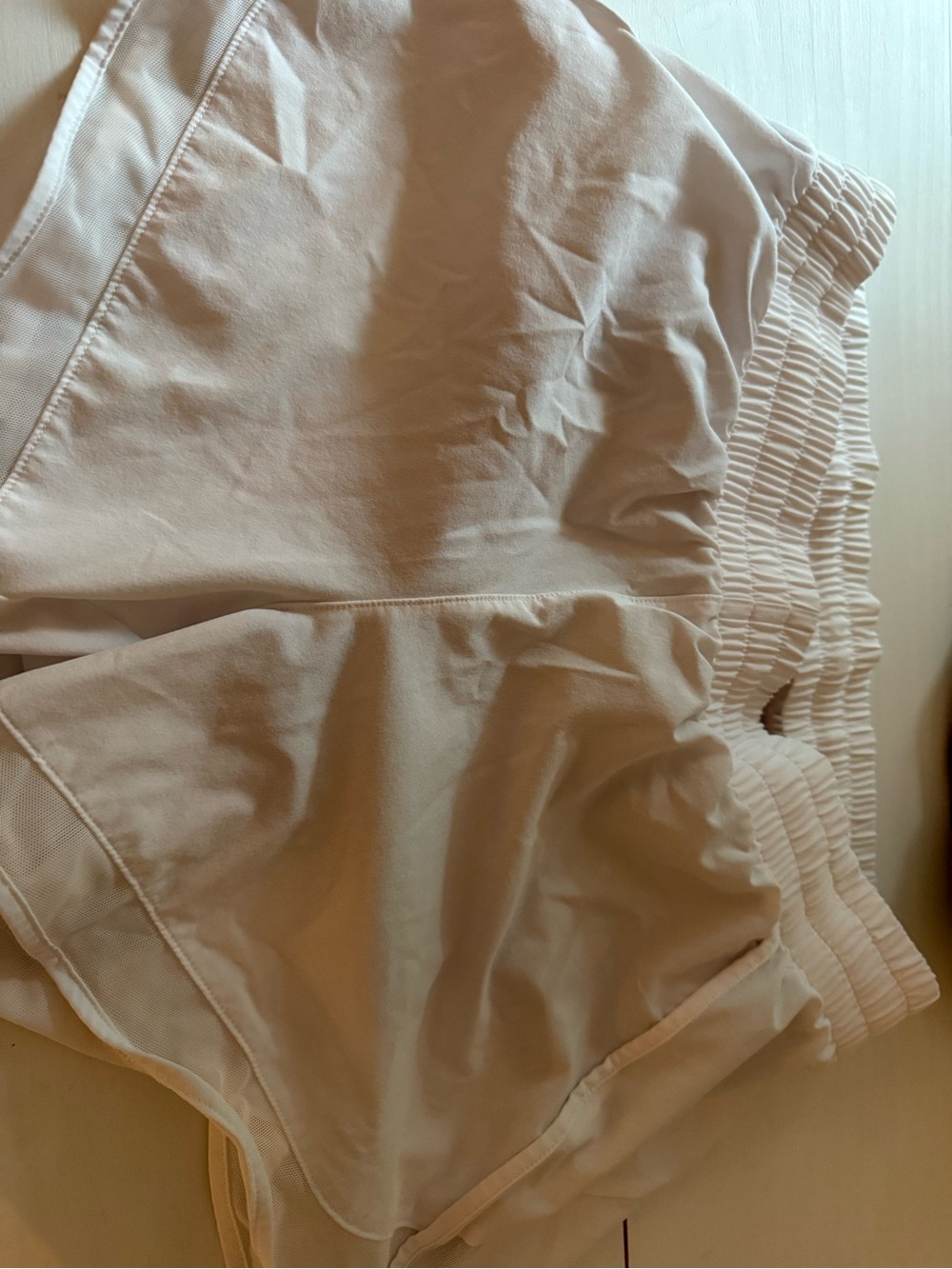 Athleta Women’s Elastic Waist Casual Shorts white